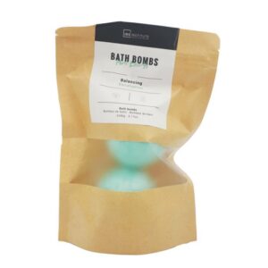 Set de bombas de baño con aceites esenciales y colores naturales.
